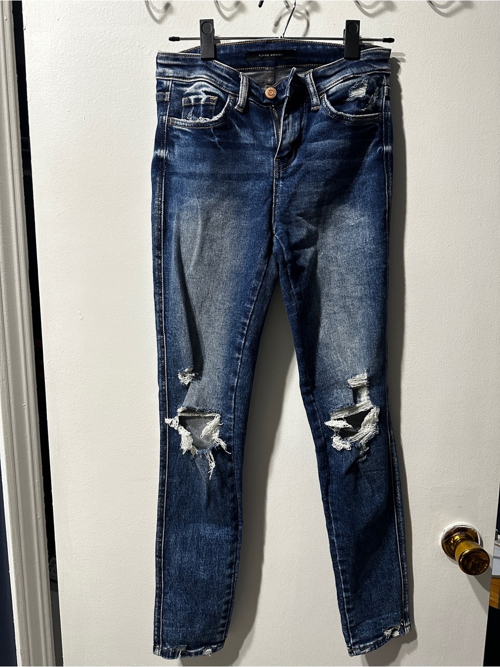 Women’s flying money mid rise ankle skinny jeans size 25